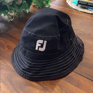 Footjoy rain bucket hat.